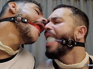 Gag Criticize Stand all over for BH and Thiago BH tied all over and gagged for the first time &vert; PREVIEW